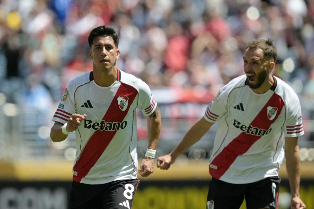 再战发展联盟！赛前杨瀚森与队友一同观看录像